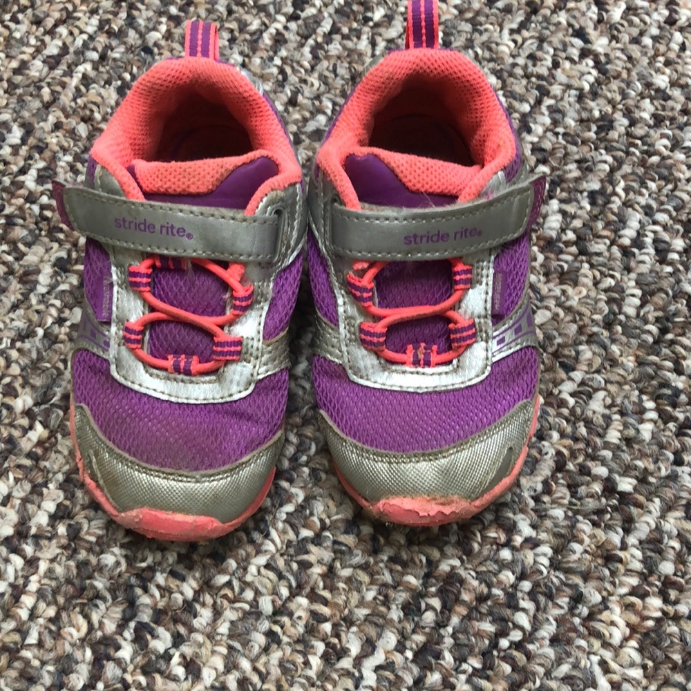 Stride Rite 8wide shoes